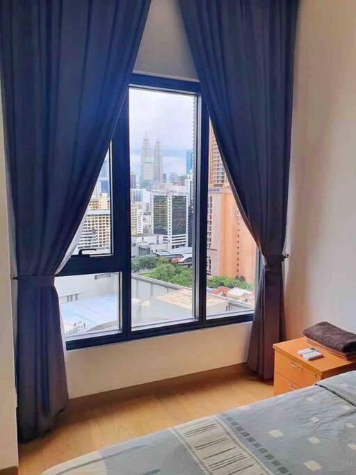 Infinity Pool/ Lucentia Bbcc, Near Lalaport, Pnb118, Klcc Apartment Куала Лумпур Екстериор снимка