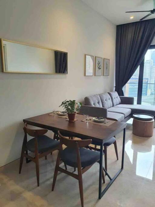 Infinity Pool/ Lucentia Bbcc, Near Lalaport, Pnb118, Klcc Apartment Куала Лумпур Екстериор снимка