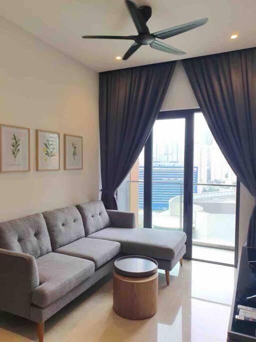 Infinity Pool/ Lucentia Bbcc, Near Lalaport, Pnb118, Klcc Apartment Куала Лумпур Екстериор снимка